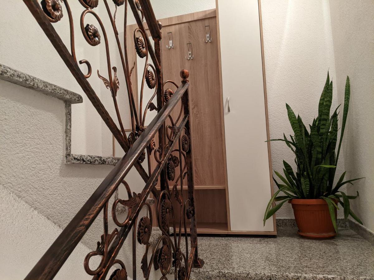 Apartmani Hrastik Bihać Exteriör bild